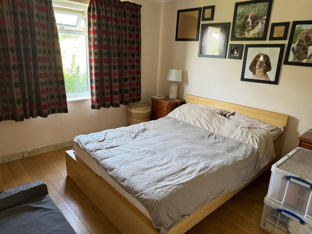 Lot: 59 - DETACHED BUNGALOW FOR IMPROVEMENT WITH POTENTIAL TO EXTEND - Bedroom 1